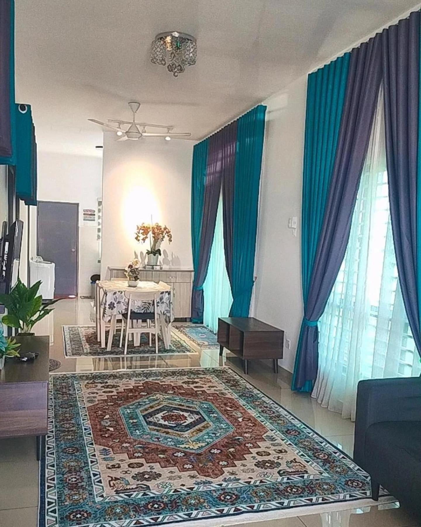 Aiman'S Rose Homestay Teluk Panglima Garang Bagian luar foto